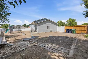 322 E Annalyn Dr, Sandy, UT 84070 - Photo 41