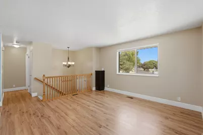 322 E Annalyn Dr, Sandy, UT 84070 - Photo 7