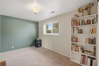 322 E Annalyn Dr, Sandy, UT 84070 - Photo 29