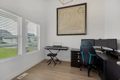 2779 W 725 N, Layton, UT 84041 - Photo 13