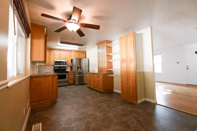 1835 N Afton Cir, Layton, UT 84041 - Photo 5