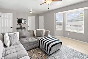 214 Meadow View Dr, Ogden, UT 84404 - Photo 3