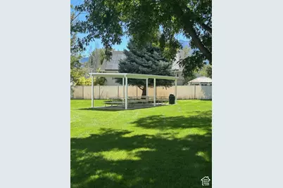 214 Meadow View Dr, Ogden, UT 84404 - Photo 19