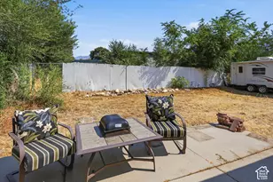 214 Meadow View Dr, Ogden, UT 84404 - Photo 21
