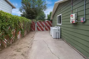1378 Marilyn Dr, Syracuse, UT 84075 - Photo 37