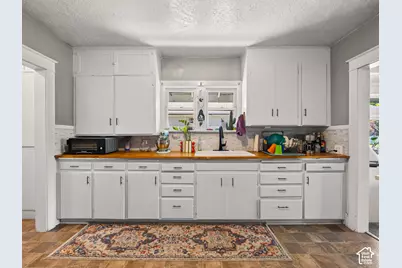 457 E 100 S, Provo, UT 84601 - Photo 17