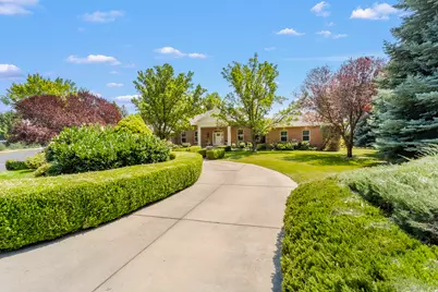 10354 N Hidden Oak Dr W, Highland, UT 84003 - Photo 3
