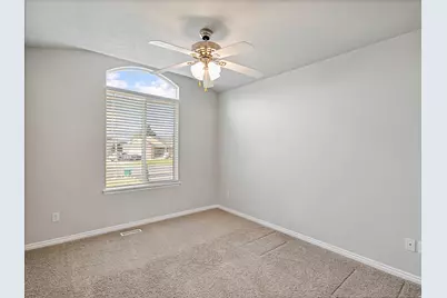 821 E 2050 S, Clearfield, UT 84015 - Photo 17