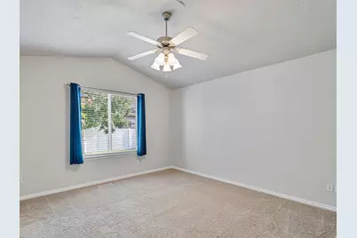 821 E 2050 S, Clearfield, UT 84015 - Photo 13