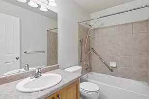 821 E 2050 S, Clearfield, UT 84015 - Photo 11
