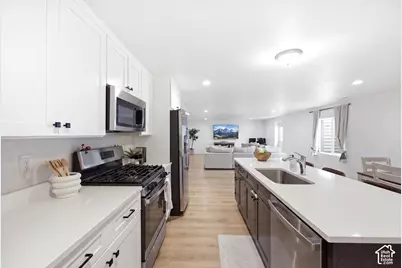 7118 W Owens View Way, West Jordan, UT 84081 - Photo 19