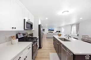7118 W Owens View Way, West Jordan, UT 84081 - Photo 19