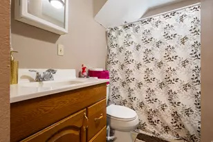 246 W Daniel Dr N, Orem, UT 84057 - Photo 37