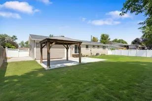 8143 S Bryce Dr E, Sandy, UT 84070 - Photo 23