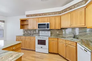 780 Lobo Ln, Washington, UT 84780 - Photo 7