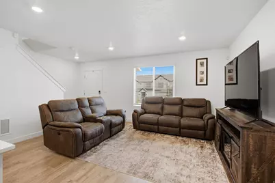 8585 W Bowie Dr, Magna, UT 84044 - Photo 13