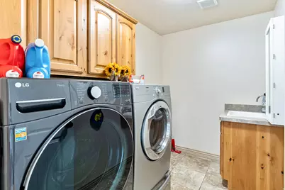 3323 W 1680 N, Clinton, UT 84015 - Photo 31
