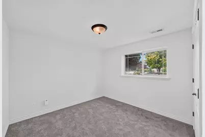 3323 W 1680 N, Clinton, UT 84015 - Photo 21