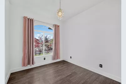 3323 W 1680 N, Clinton, UT 84015 - Photo 17