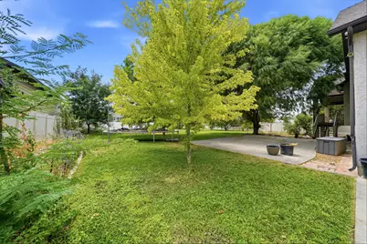 3323 W 1680 N, Clinton, UT 84015 - Photo 39