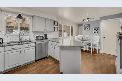 4270 W Paskay Dr S, West Valley, UT 84120 - Photo 7