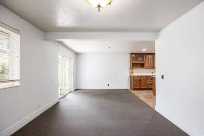 9739 S Laura Lane Dr, Sandy, UT 84092 - Photo 11