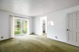 9739 S Laura Ln Dr, Sandy, UT 84092 - Photo 21