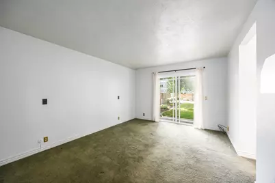 9739 S Laura Lane Dr, Sandy, UT 84092 - Photo 23
