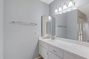 241 N Vine St W, Salt Lake City, UT 84103 - Photo 13