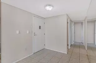 241 N Vine St W, Salt Lake City, UT 84103 - Photo 9