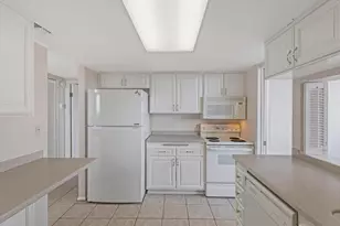 241 N Vine St W, Salt Lake City, UT 84103 - Photo 13