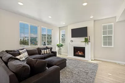 2380 N 3370 W, Lehi, UT 84048 - Photo 7