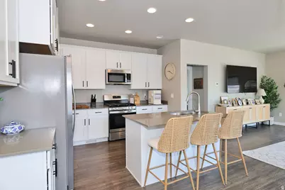 2424 N 4200 W, Lehi, UT 84048 - Photo 7
