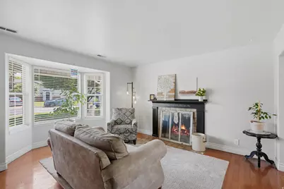 588 W 2125 N, West Bountiful, UT 84087 - Photo 3