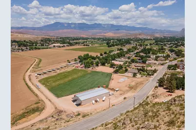 1588 S 325 W, Hurricane, UT 84737 - Photo 7