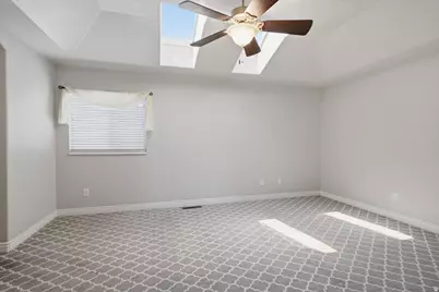 42 E Hillsborough N, Pleasant View, UT 84414 - Photo 19