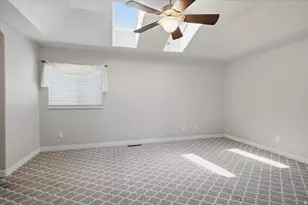 42 E Hillsborough N, Pleasant View, UT 84414 - Photo 19