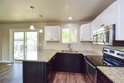 632 W 2150 N, Harrisville, UT 84414 - Photo 7