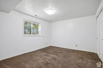 2112 N Sunset Dr, Layton, UT 84040 - Photo 21