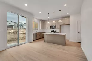 6766 S Glade Creek Dr Dr, West Jordan, UT 84081 - Photo 5