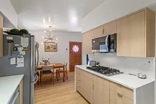 3371 E Larchmont Dr, Salt Lake City, UT 84109 - Photo 9