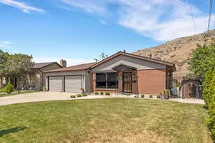 3371 E Larchmont Dr, Salt Lake City, UT 84109 - Photo 3
