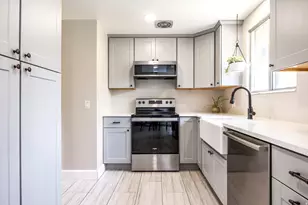 208 N Oakleaf Ln, North Salt Lake, UT 84054 - Photo 9