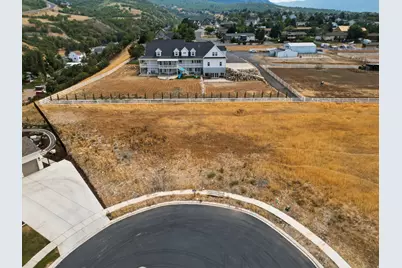 554 N Mountain Veiw Dr #16, Elk Ridge, UT 84651 - Photo 13