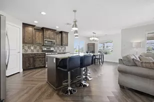 2261 S Tonaquint Dr, Saint George, UT 84770 - Photo 9