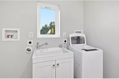 274 E 1600 N, Orem, UT 84057 - Photo 31