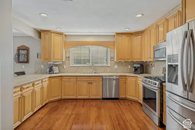 11751 S 1700 E, Sandy, UT 84092 - Photo 17