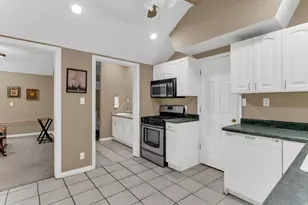 11751 S 1700 E, Sandy, UT 84092 - Photo 47
