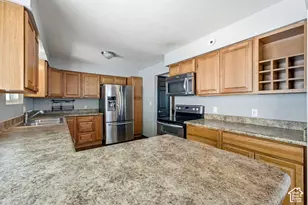 5625 S Crestwood Dr E, South Ogden, UT 84405 - Photo 13