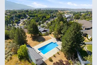 5625 S Crestwood Dr E, South Ogden, UT 84405 - Photo 57